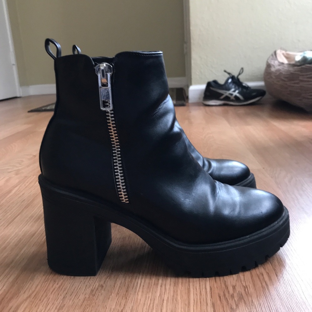 Steve Madden booties